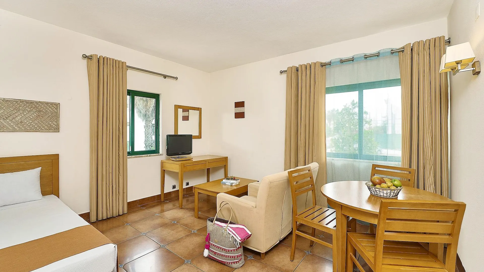 Oceanus Aparthotel Albufeira